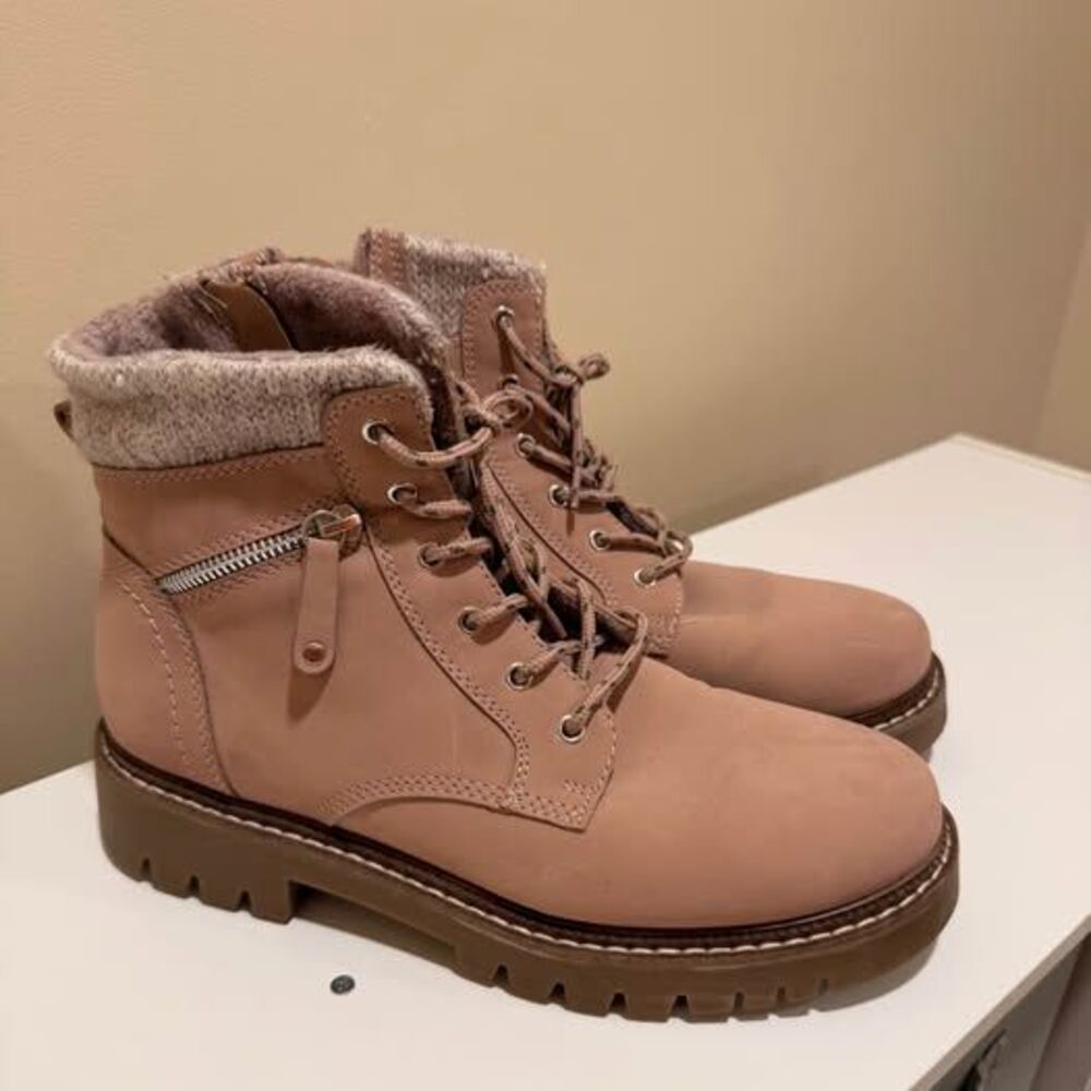 Dusty Rose Lace-Up Boots Size 42 (US Size 10)